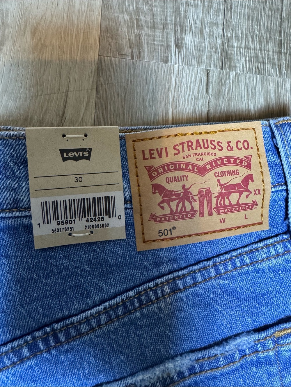 Levi’s 501 Shorts Button Fly Size 30 - Picture 4 of 6